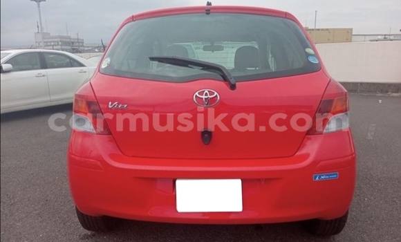 Nunua Ilio tumika Toyota Vitz Nyekundu Gari ndani ya Beitbridge nchini Matabeleland Kusini Nunua Ilio tumika Toyota Vitz Nyekundu Gari ndani ya Beitbridge nchini Matabeleland Kusini