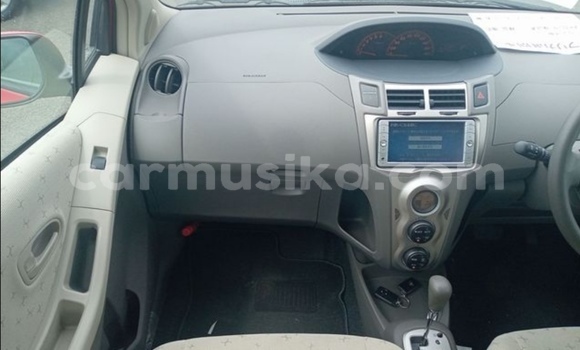 Nunua Ilio tumika Toyota Vitz Nyekundu Gari ndani ya Beitbridge nchini Matabeleland Kusini Nunua Ilio tumika Toyota Vitz Nyekundu Gari ndani ya Beitbridge nchini Matabeleland Kusini