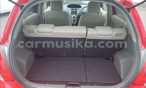 Nunua Ilio tumika Toyota Vitz Nyekundu Gari ndani ya Beitbridge nchini Matabeleland Kusini Nunua Ilio tumika Toyota Vitz Nyekundu Gari ndani ya Beitbridge nchini Matabeleland Kusini