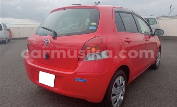 Nunua Ilio tumika Toyota Vitz Nyekundu Gari ndani ya Beitbridge nchini Matabeleland Kusini Nunua Ilio tumika Toyota Vitz Nyekundu Gari ndani ya Beitbridge nchini Matabeleland Kusini