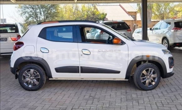 Buy Used Renault KWID White Car in Beitbridge in Matabeleland South Buy Used Renault KWID White Car in Beitbridge in Matabeleland South