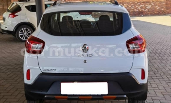 Buy Used Renault KWID White Car in Beitbridge in Matabeleland South Buy Used Renault KWID White Car in Beitbridge in Matabeleland South