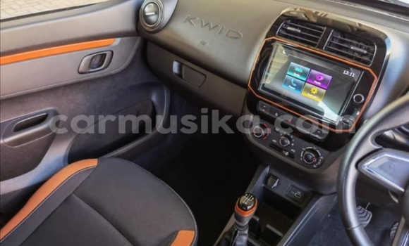 Buy Used Renault KWID White Car in Beitbridge in Matabeleland South Buy Used Renault KWID White Car in Beitbridge in Matabeleland South