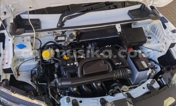 Buy Used Renault KWID White Car in Beitbridge in Matabeleland South Buy Used Renault KWID White Car in Beitbridge in Matabeleland South