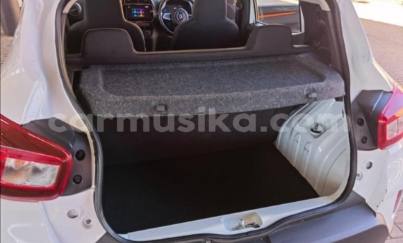 Buy Used Renault KWID White Car in Beitbridge in Matabeleland South Buy Used Renault KWID White Car in Beitbridge in Matabeleland South