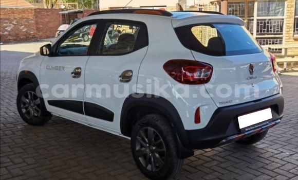 Buy Used Renault KWID White Car in Beitbridge in Matabeleland South Buy Used Renault KWID White Car in Beitbridge in Matabeleland South