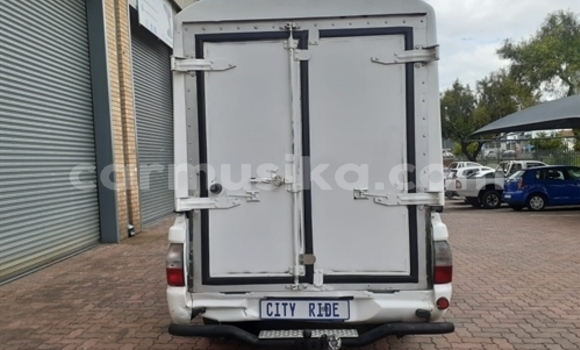 Tenga Tsaru Mitsubishi Colt Chena Mota in Beitbridge in Matabeleland South Tenga Tsaru Mitsubishi Colt Chena Mota in Beitbridge in Matabeleland South