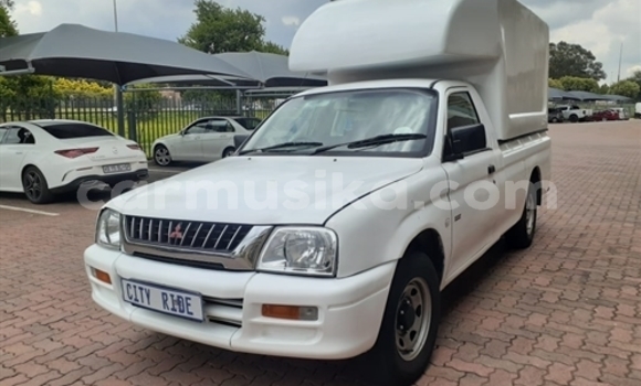 Tenga Tsaru Mitsubishi Colt Chena Mota in Beitbridge in Matabeleland South Tenga Tsaru Mitsubishi Colt Chena Mota in Beitbridge in Matabeleland South
