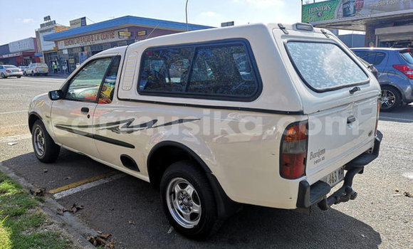 Tenga Tsaru Ford B-MAX Chena Mota in Beitbridge in Matabeleland South Tenga Tsaru Ford B-MAX Chena Mota in Beitbridge in Matabeleland South