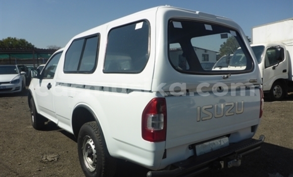 Buy Used Isuzu KB White Car in Beitbridge in Matabeleland South Buy Used Isuzu KB White Car in Beitbridge in Matabeleland South