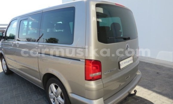 Tenga Tsaru Volkswagen Caravelle Zvimwe Mota in Beitbridge in Matabeleland South Tenga Tsaru Volkswagen Caravelle Zvimwe Mota in Beitbridge in Matabeleland South