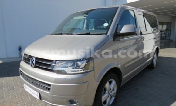 Tenga Tsaru Volkswagen Caravelle Zvimwe Mota in Beitbridge in Matabeleland South Tenga Tsaru Volkswagen Caravelle Zvimwe Mota in Beitbridge in Matabeleland South