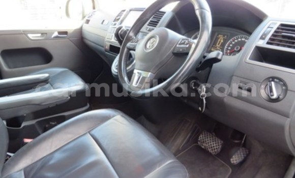 Tenga Tsaru Volkswagen Caravelle Zvimwe Mota in Beitbridge in Matabeleland South Tenga Tsaru Volkswagen Caravelle Zvimwe Mota in Beitbridge in Matabeleland South