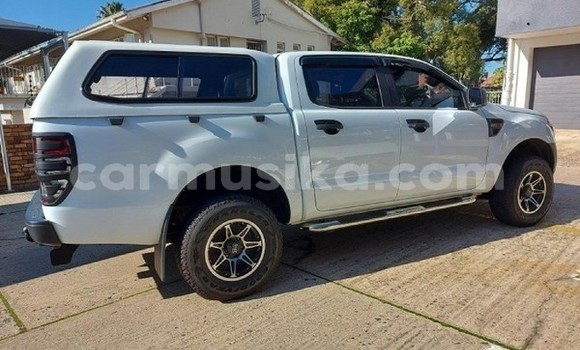 Nunua Ilio tumika FORD MUSTANG Nyingine Gari ndani ya Beitbridge nchini Matabeleland Kusini