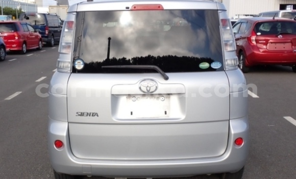 Acheter Occasion Voiture Toyota Sienta Gris à Beitbridge, Matabeleland South Acheter Occasion Voiture Toyota Sienta Gris à Beitbridge, Matabeleland South