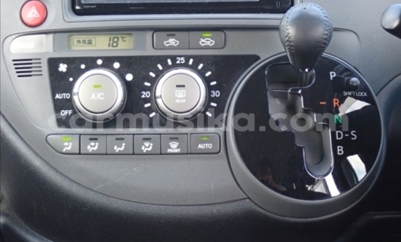 Acheter Occasion Voiture Toyota Sienta Gris à Beitbridge, Matabeleland South Acheter Occasion Voiture Toyota Sienta Gris à Beitbridge, Matabeleland South