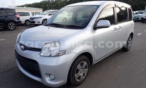 Acheter Occasion Voiture Toyota Sienta Gris à Beitbridge, Matabeleland South Acheter Occasion Voiture Toyota Sienta Gris à Beitbridge, Matabeleland South