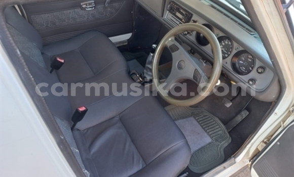 Buy Used Nissan Pickup White Car in Beitbridge in Matabeleland South