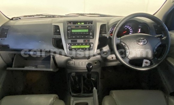 Acheter Occasion Voiture Toyota Hilux Blanc à Beitbridge, Matabeleland South Acheter Occasion Voiture Toyota Hilux Blanc à Beitbridge, Matabeleland South