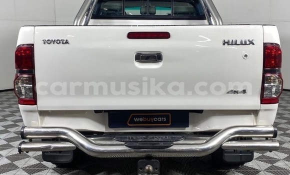 Acheter Occasion Voiture Toyota Hilux Blanc à Beitbridge, Matabeleland South Acheter Occasion Voiture Toyota Hilux Blanc à Beitbridge, Matabeleland South