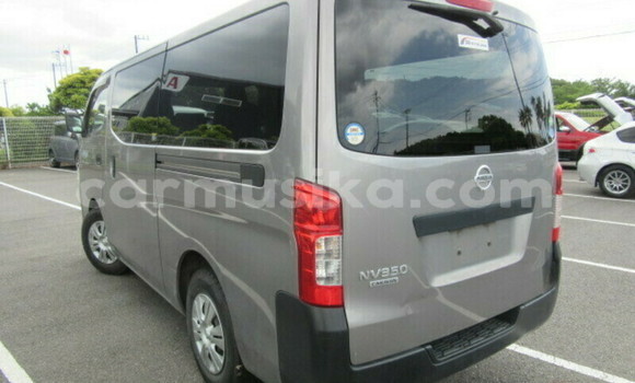 Buy Used Nissan NV350 Caravan Silver Car in Beitbridge in Matabeleland South Buy Used Nissan NV350 Caravan Silver Car in Beitbridge in Matabeleland South