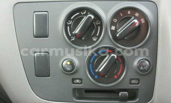 Buy Used Nissan NV350 Caravan Silver Car in Beitbridge in Matabeleland South Buy Used Nissan NV350 Caravan Silver Car in Beitbridge in Matabeleland South