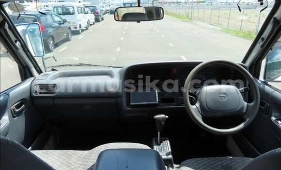 Acheter Occasion Voiture Toyota Hiace Blanc à Beitbridge, Matabeleland South Acheter Occasion Voiture Toyota Hiace Blanc à Beitbridge, Matabeleland South