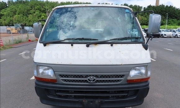 Acheter Occasion Voiture Toyota Hiace Blanc à Beitbridge, Matabeleland South Acheter Occasion Voiture Toyota Hiace Blanc à Beitbridge, Matabeleland South