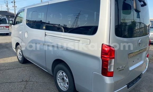 Acheter Occasion Voiture Nissan Nv350 Gris à Beitbridge, Matabeleland South Acheter Occasion Voiture Nissan Nv350 Gris à Beitbridge, Matabeleland South