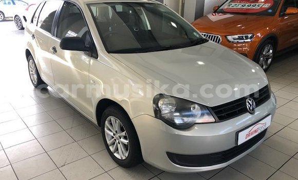Acheter Occasion Voiture Volkswagen Polo Gris à Beitbridge, Matabeleland South Acheter Occasion Voiture Volkswagen Polo Gris à Beitbridge, Matabeleland South