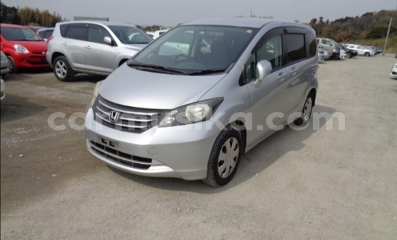 Nunua Ilio tumika Honda Freed Fedha Gari ndani ya Beitbridge nchini Matabeleland Kusini