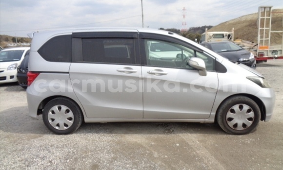 Nunua Ilio tumika Honda Freed Fedha Gari ndani ya Beitbridge nchini Matabeleland Kusini Nunua Ilio tumika Honda Freed Fedha Gari ndani ya Beitbridge nchini Matabeleland Kusini