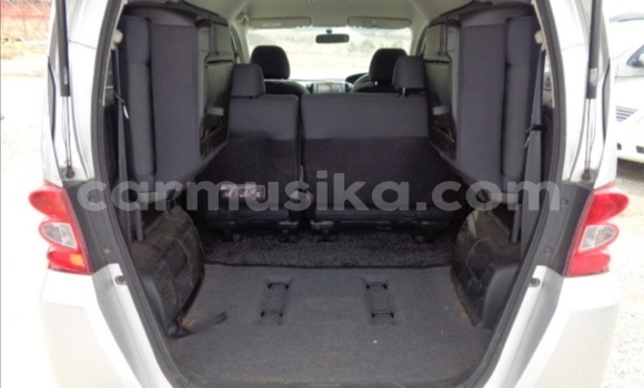 Nunua Ilio tumika Honda Freed Fedha Gari ndani ya Beitbridge nchini Matabeleland Kusini Nunua Ilio tumika Honda Freed Fedha Gari ndani ya Beitbridge nchini Matabeleland Kusini