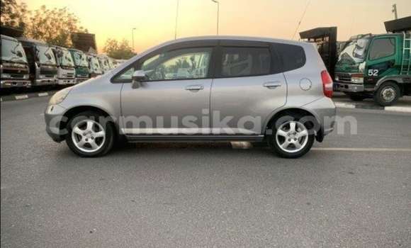 Acheter Occasion Voiture Honda Fit Gris à Beitbridge, Matabeleland South Acheter Occasion Voiture Honda Fit Gris à Beitbridge, Matabeleland South