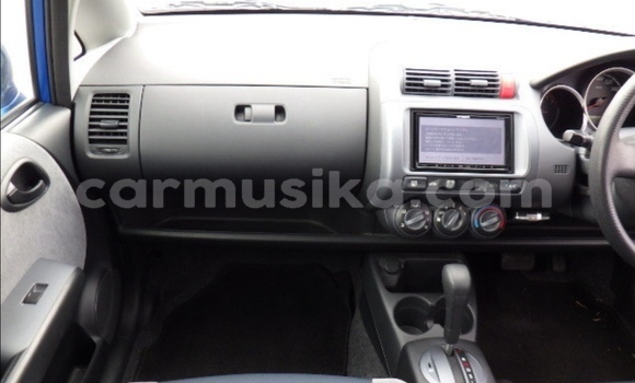 Nunua Ilio tumika Honda Fit Bluu Gari ndani ya Beitbridge nchini Matabeleland Kusini Nunua Ilio tumika Honda Fit Bluu Gari ndani ya Beitbridge nchini Matabeleland Kusini