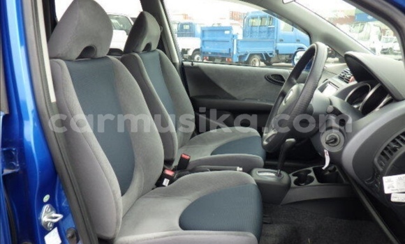 Nunua Ilio tumika Honda Fit Bluu Gari ndani ya Beitbridge nchini Matabeleland Kusini Nunua Ilio tumika Honda Fit Bluu Gari ndani ya Beitbridge nchini Matabeleland Kusini