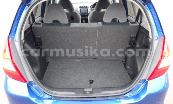 Nunua Ilio tumika Honda Fit Bluu Gari ndani ya Beitbridge nchini Matabeleland Kusini Nunua Ilio tumika Honda Fit Bluu Gari ndani ya Beitbridge nchini Matabeleland Kusini