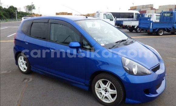 Nunua Ilio tumika Honda Fit Bluu Gari ndani ya Beitbridge nchini Matabeleland Kusini Nunua Ilio tumika Honda Fit Bluu Gari ndani ya Beitbridge nchini Matabeleland Kusini