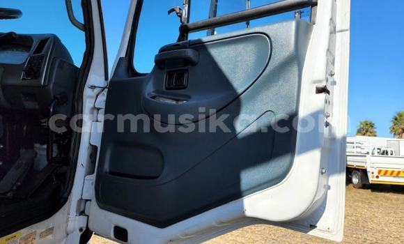 Buy Used Nissan UD White Truck in Beitbridge in Matabeleland South Buy Used Nissan UD White Truck in Beitbridge in Matabeleland South