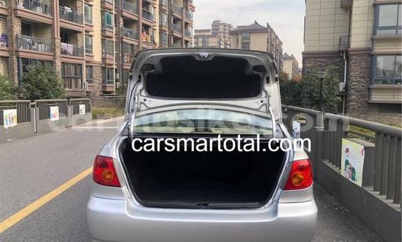 Nunua Ilio tumika Toyota Corolla Fedha Gari ndani ya Harare nchini Harare Nunua Ilio tumika Toyota Corolla Fedha Gari ndani ya Harare nchini Harare