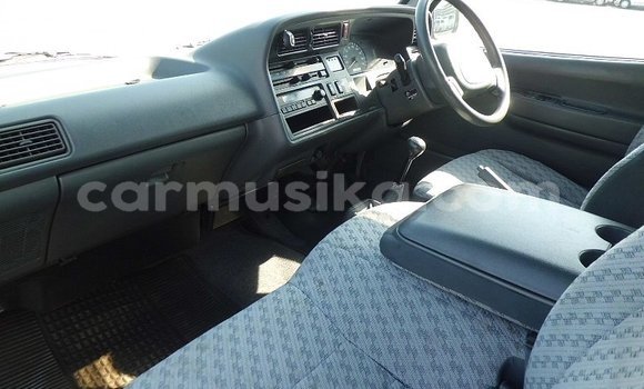 Acheter Occasion Voiture Toyota Hiace Blanc à Beitbridge, Matabeleland South Acheter Occasion Voiture Toyota Hiace Blanc à Beitbridge, Matabeleland South