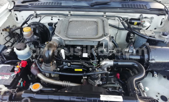 Acheter Occasion Voiture Nissan NP 300 Blanc à Beitbridge, Matabeleland South Acheter Occasion Voiture Nissan NP 300 Blanc à Beitbridge, Matabeleland South