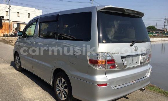 Buy Used Toyota Alphard Silver Car in Beitbridge in Matabeleland South Buy Used Toyota Alphard Silver Car in Beitbridge in Matabeleland South