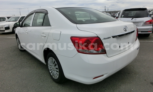 Tenga Tsaru Toyota Allion Chena Mota in Beitbridge in Matabeleland South Tenga Tsaru Toyota Allion Chena Mota in Beitbridge in Matabeleland South