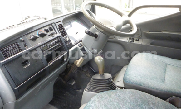 Acheter Occasion Utilitaire Mitsubishi Canter Blanc à Beitbridge, Matabeleland South Acheter Occasion Utilitaire Mitsubishi Canter Blanc à Beitbridge, Matabeleland South