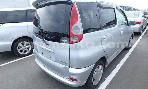 Acheter Occasion Voiture Toyota FunCargo Gris à Beitbridge, Matabeleland South Acheter Occasion Voiture Toyota FunCargo Gris à Beitbridge, Matabeleland South