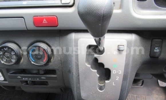 Acheter Occasion Voiture Toyota Hiace Gris à Beitbridge, Matabeleland South Acheter Occasion Voiture Toyota Hiace Gris à Beitbridge, Matabeleland South