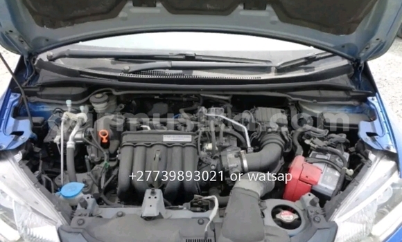 Acheter Occasion Voiture Honda Fit Bleu à Beitbridge, Matabeleland South Acheter Occasion Voiture Honda Fit Bleu à Beitbridge, Matabeleland South