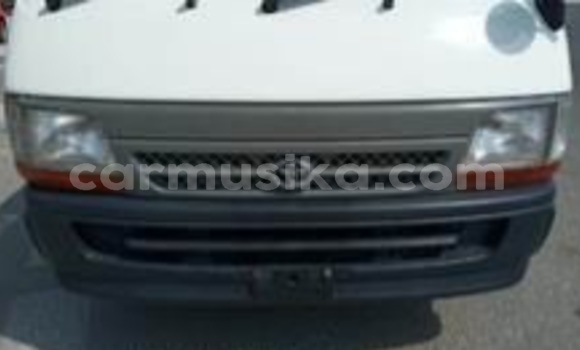 Nunua Ilio tumika Toyota Hiace Nyeupe Gari ndani ya Beitbridge nchini Matabeleland Kusini Nunua Ilio tumika Toyota Hiace Nyeupe Gari ndani ya Beitbridge nchini Matabeleland Kusini