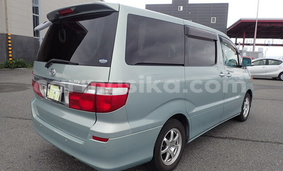 Tenga Tsaru Toyota Alphard Sirivha Mota in Beitbridge in Matabeleland South Tenga Tsaru Toyota Alphard Sirivha Mota in Beitbridge in Matabeleland South